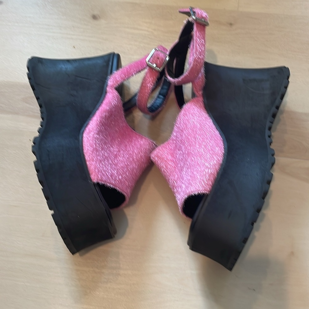 dELiA*s by Dolls Kill Pink bubblegum ahead of the game pink Platform Sandals - Picture 7 of 10